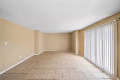 2202 16th Ave Avenue N #9, Texas City, TX 77590 - Photo 4