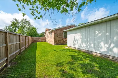 6918 Woodrow Street, Texas City, TX 77591 - Photo 32