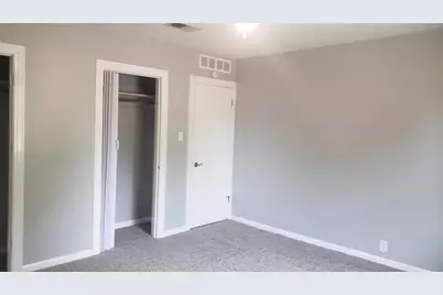 7715 Glover Street, Houston, TX 77012 - Photo 6