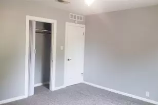 7715 Glover St, Houston, TX 77012 - Photo 6