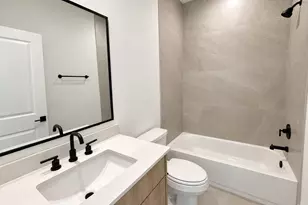 511 Hillwood Hts Dr, Houston, TX 77091 - Photo 14