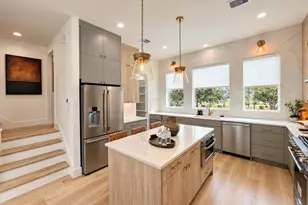 511 Hillwood Hts Dr, Houston, TX 77091 - Photo 2