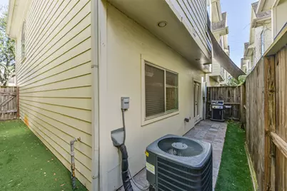 340 Cage Street, Houston, TX 77020 - Photo 34