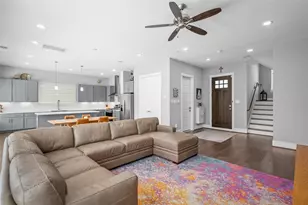 427 Yale Oaks Ln, Houston, TX 77091 - Photo 4