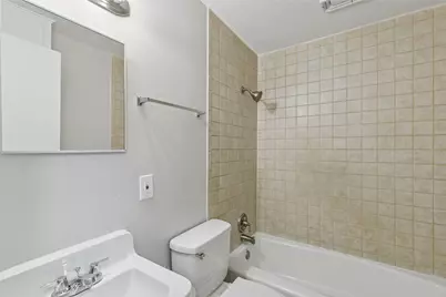 5758 Greencraig Drive, Houston, TX 77035 - Photo 12