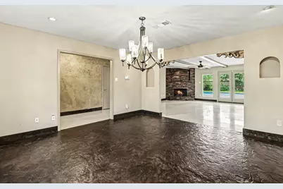 5251 Birdwood Road, Houston, TX 77096 - Photo 8
