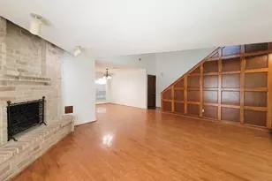 2030 Creek Valley Ln, Sugar Land, TX 77478 - Photo 12