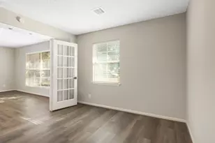 5618 Willowbend Blvd, Houston, TX 77096 - Photo 8