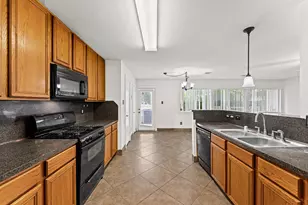 11803 Longwood Garden Way Way, Houston, TX 77047 - Photo 12