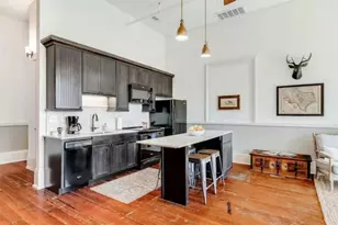 2010 Strand St, Galveston, TX 77550 - Photo 4