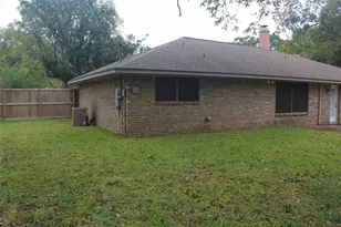 265 Wayne Dr, Clute, TX 77531 - Photo 32