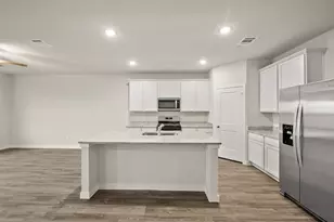 17235 White Peace Dr, Waller, TX 77484 - Photo 4