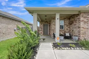 13419 Harrow Park Ln, Houston, TX 77049 - Photo 2