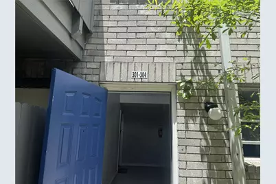 9700 Leawood Boulevard #301, Houston, TX 77099 - Photo 2