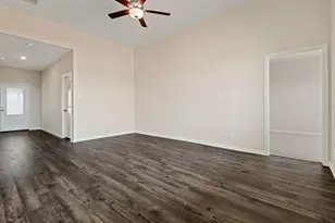 712 Jasmine Rdg Ln, Waller, TX 77484 - Photo 4