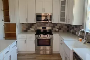 11538 Main St, Jonestown, TX 78645 - Photo 14