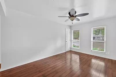 6926 Pine Grove Drive, Houston, TX 77092 - Photo 4