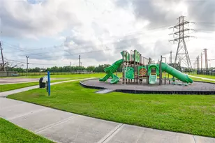 8115 Sanford St, Baytown, TX 77521 - Photo 18