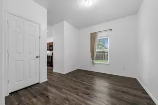9850 Hunter Springs, Conroe, TX 77306 - Photo 16