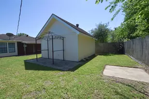 9210 Mapes St, Beaumont, TX 77707 - Photo 30