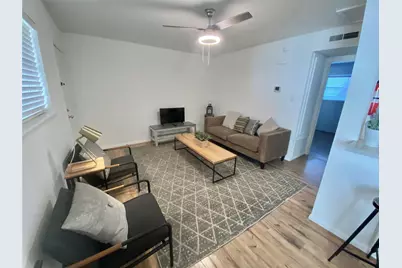 1855 Portsmouth Street #D4, Houston, TX 77098 - Photo 10