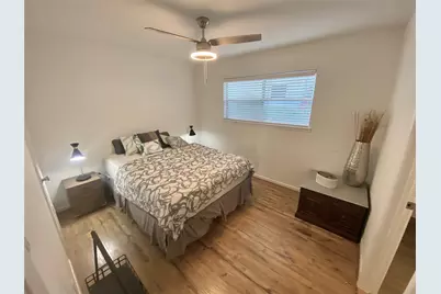 1855 Portsmouth Street #D4, Houston, TX 77098 - Photo 8