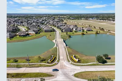 268 Clearwood Drive, League City, TX 77573 - Photo 34