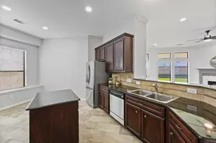 268 Clearwood Dr, League City, TX 77573 - Photo 12