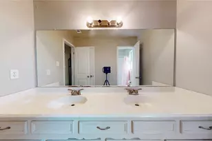 9867 Sageaspen Ln, Houston, TX 77089 - Photo 30