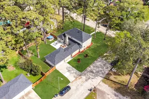 4910 Charade Dr, Houston, TX 77066 - Photo 4