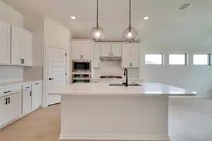 842 Evergreen Frst Ln, Rosharon, TX 77583 - Photo 2