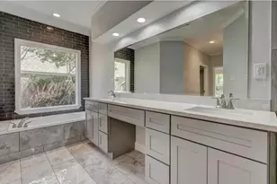 2606 S Strathford Ln, Houston, TX 77345 - Photo 18