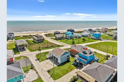 2493 Howell, Crystal Beach, TX 77650 - Photo 6