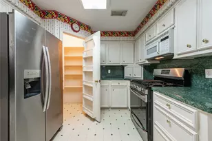 415 Kensington Ct, Pasadena, TX 77502 - Photo 6