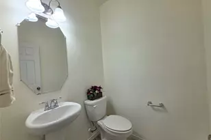 8620 Hollyoaks Creek Ln, Houston, TX 77063 - Photo 18