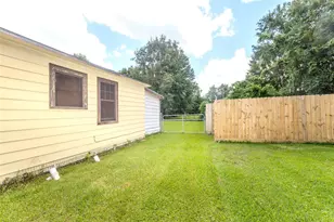 165 County Rd 2359, Liberty, TX 77575 - Photo 14