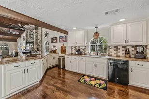 602 Rolling Hills Rd, Huntsville, TX 77340 - Photo 12