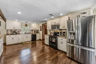 602 Rolling Hills Rd, Huntsville, TX 77340 - Photo 14