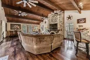 602 Rolling Hills Rd, Huntsville, TX 77340 - Photo 8