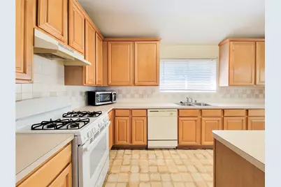 5535 Gable Meadows Drive, Sugar Land, TX 77479 - Photo 12