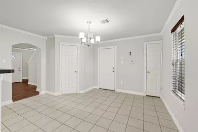 5826 Darlington Oak Street, Houston, TX 77016 - Photo 8