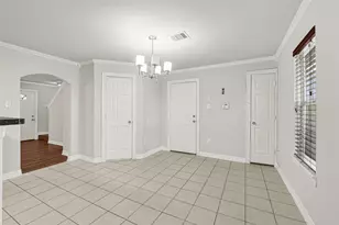 5826 Darlington Oak St, Houston, TX 77016 - Photo 8