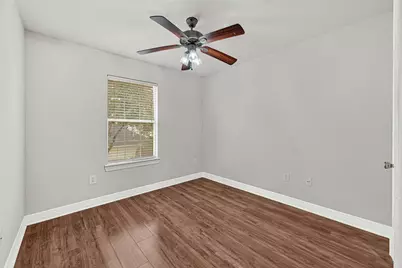 5826 Darlington Oak Street, Houston, TX 77016 - Photo 16