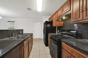 5826 Darlington Oak St, Houston, TX 77016 - Photo 12