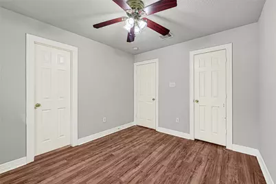 5826 Darlington Oak Street, Houston, TX 77016 - Photo 18