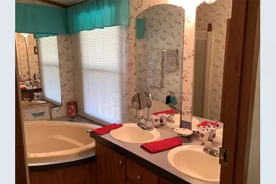 161 Oakdale Drive, Huntsville, TX 77320 - Photo 14