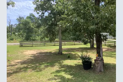 161 Oakdale Drive, Huntsville, TX 77320 - Photo 24