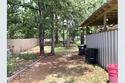161 Oakdale Drive, Huntsville, TX 77320 - Photo 20