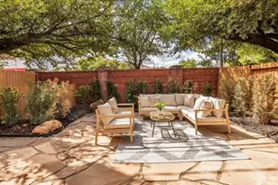 5329 McCulloch Cir, Houston, TX 77056 - Photo 36