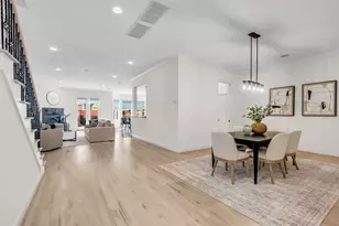 5329 McCulloch Cir, Houston, TX 77056 - Photo 2
